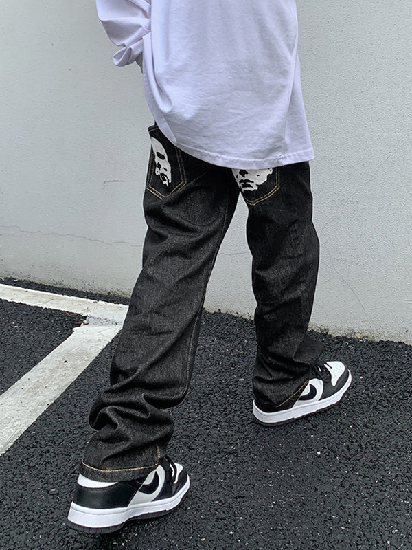 Vaqueros de hombre con estampado de retratos-3