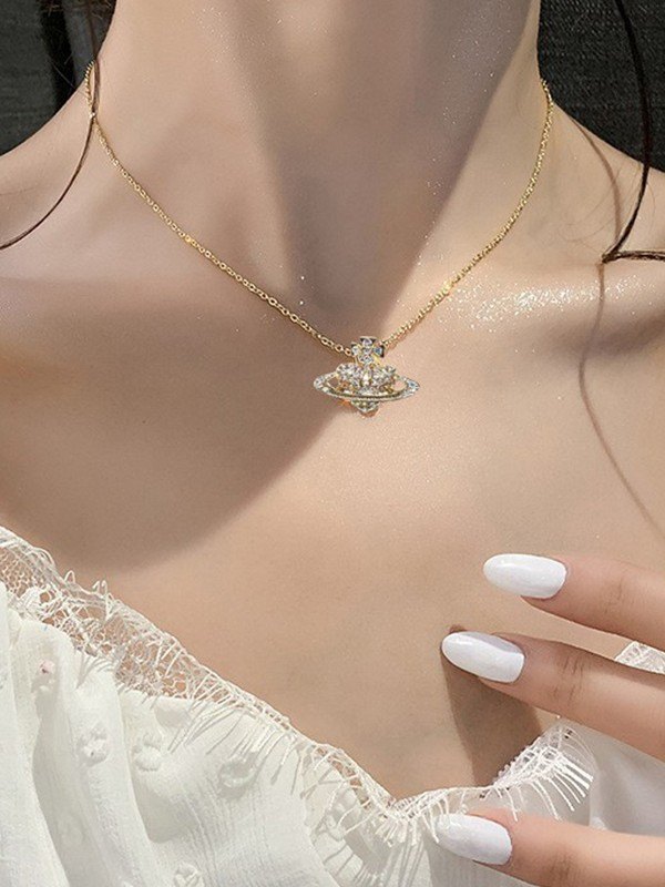 Collar con dije de planeta y corazón de diamantes de imitación-1